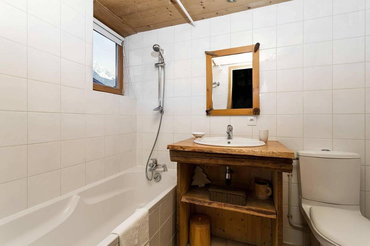 Chalet Pele - Alpes Travel - Central Chamonix - Sleeps 11 エクステリア 写真